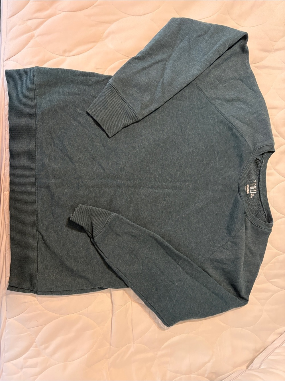 Women’s Classic Crewneck Sweatshirt in Teal